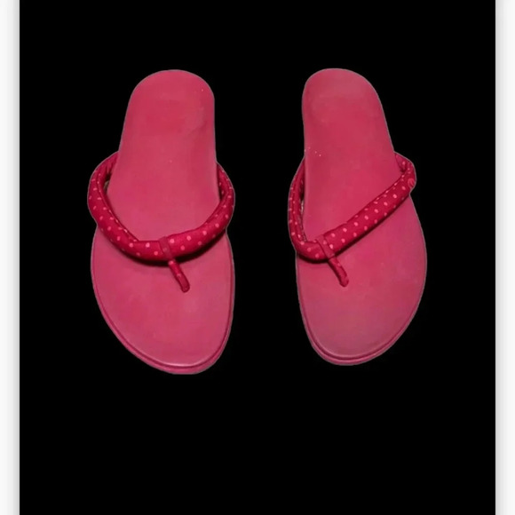 Lululemon  sandals - Picture 1 of 1